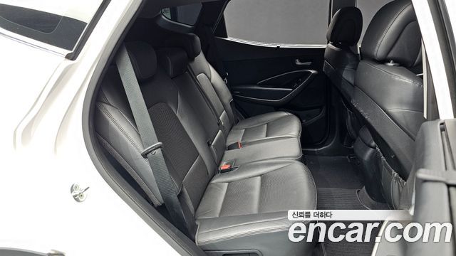 Hyundai Santafe 2016 — photo 11
