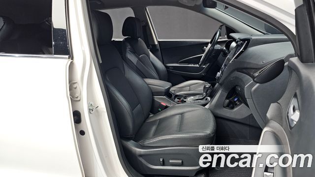 Hyundai Santafe 2016 — photo 12