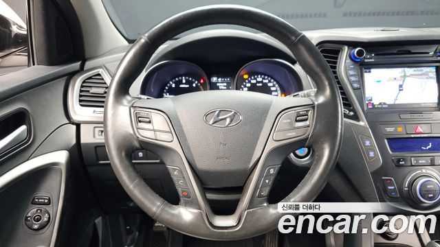Hyundai Santafe 2016 — photo 13