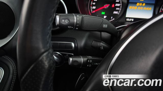 Mercedes-Benz C-Class 2018 — photo 16