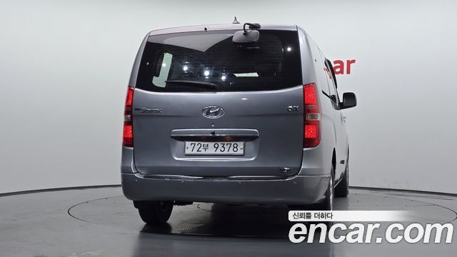 Hyundai Starex 2011 — photo 4