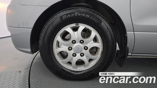 Hyundai Starex 2011 — photo 5
