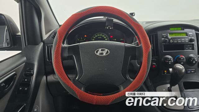 Hyundai Starex 2011 — photo 14