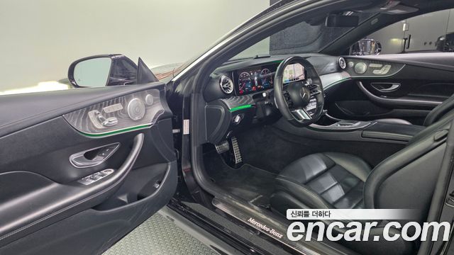 Mercedes-Benz E-Class 2021 — photo 13