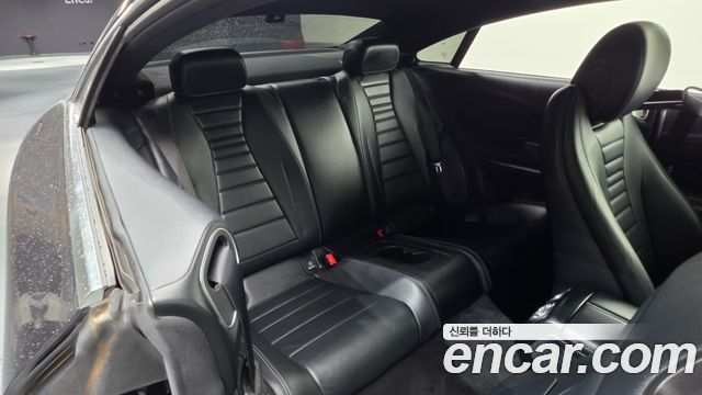 Mercedes-Benz E-Class 2021 — photo 18