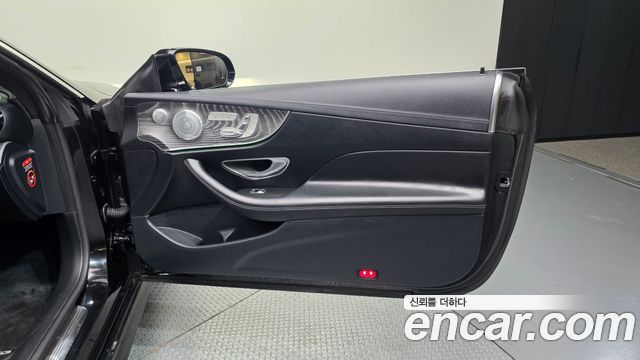Mercedes-Benz E-Class 2021 — photo 14