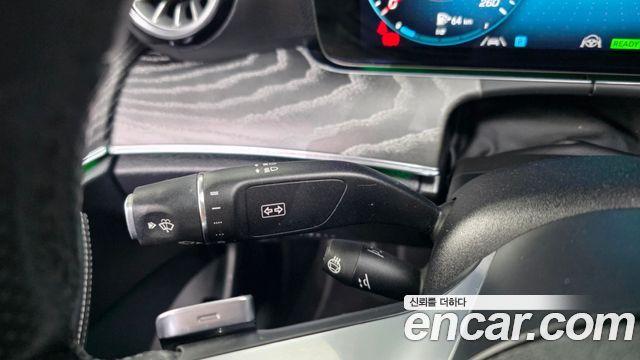 Mercedes-Benz E-Class 2021 — photo 36