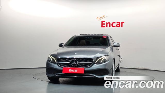 Mercedes-Benz E-Class 2017 — photo 3