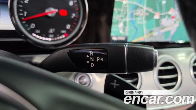 Mercedes-Benz E-Class 2017 — photo 9
