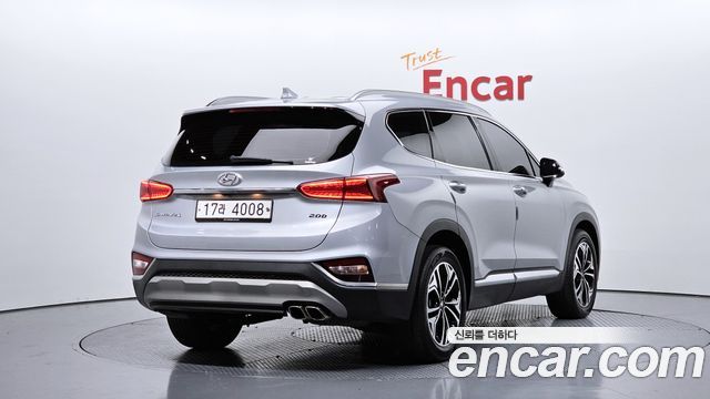 Hyundai Santafe 2019 — photo 2