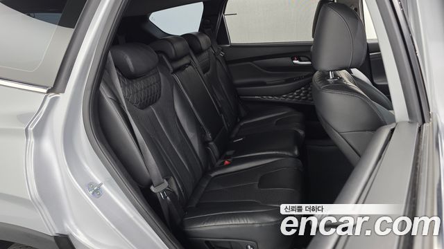 Hyundai Santafe 2019 — photo 17