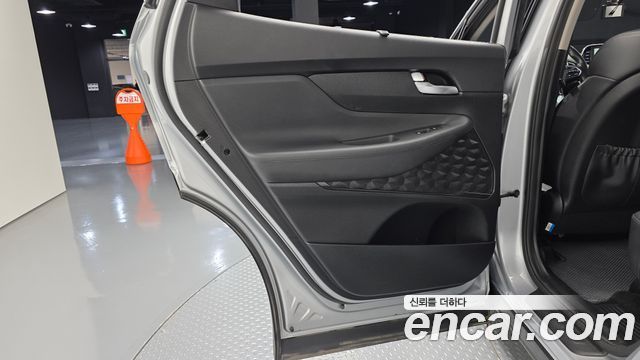 Hyundai Santafe 2019 — photo 15