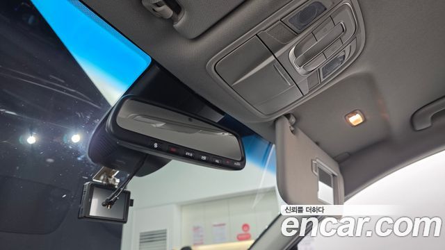 Hyundai Santafe 2019 — photo 28