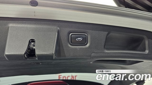 Hyundai Santafe 2019 — photo 29