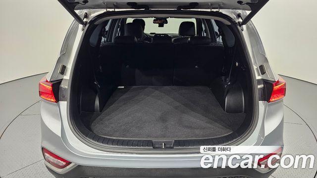 Hyundai Santafe 2019 — photo 30