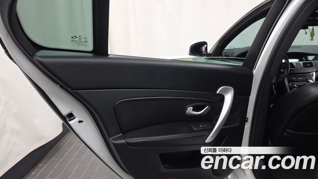 Renault Korea SM5  2014 — photo 15