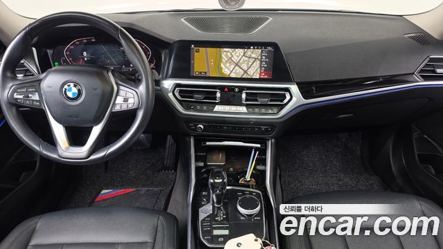 BMW 3-Series 2020 — photo 10
