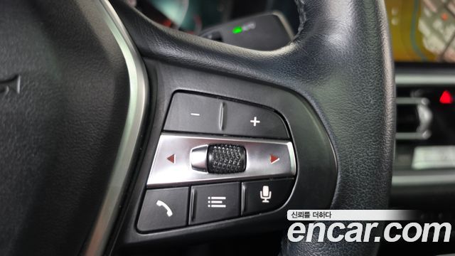 BMW 3-Series 2020 — photo 22