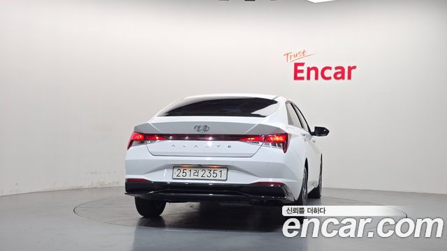 Hyundai AVANTE 2023 — photo 4