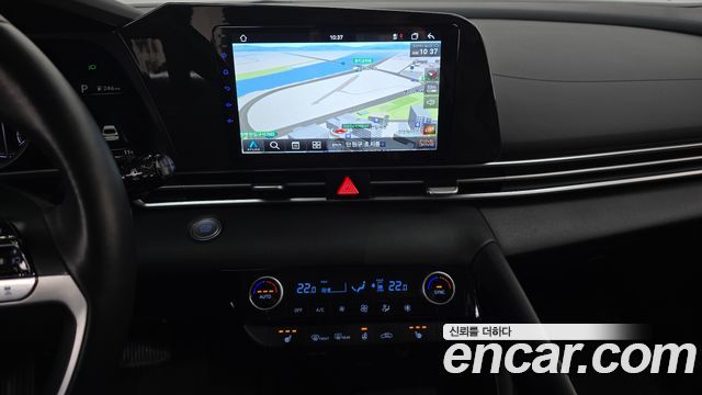 Hyundai AVANTE 2023 — photo 18