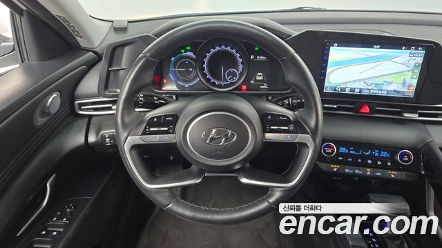 Hyundai AVANTE 2023 — photo 19