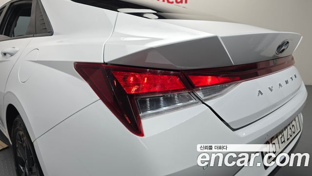 Hyundai AVANTE 2023 — photo 9