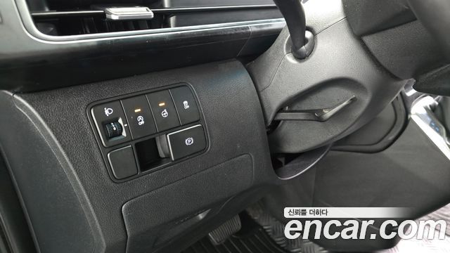 Hyundai Staria 2025 — photo 26