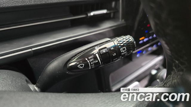 Hyundai Staria 2025 — photo 28