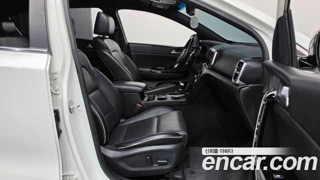 Kia Sportage 2019 — photo 16