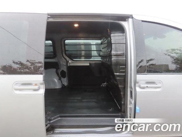Hyundai Staria 2022 — photo 6