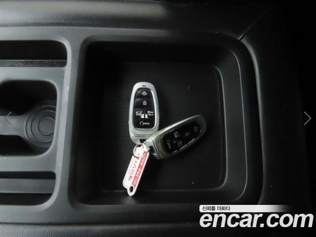 Hyundai Staria 2022 — photo 17
