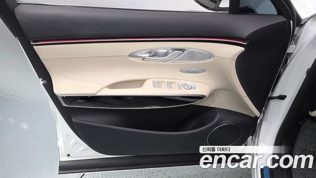 Genesis GV70 2026 — photo 14