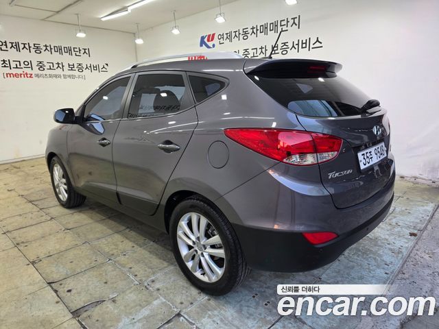 Hyundai Tucson 2011 — photo 4