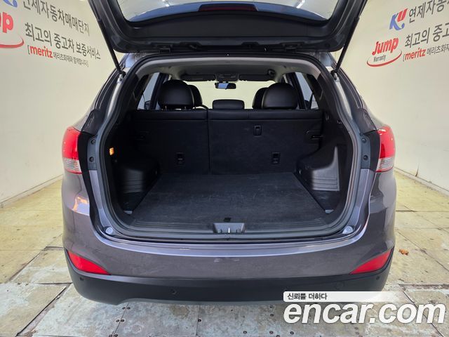 Hyundai Tucson 2011 — photo 8