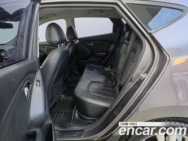Hyundai Tucson 2011 — photo 11