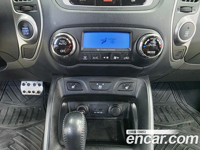 Hyundai Tucson 2011 — photo 16