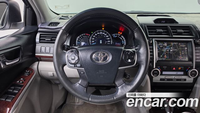Toyota Camry 2013 — photo 13