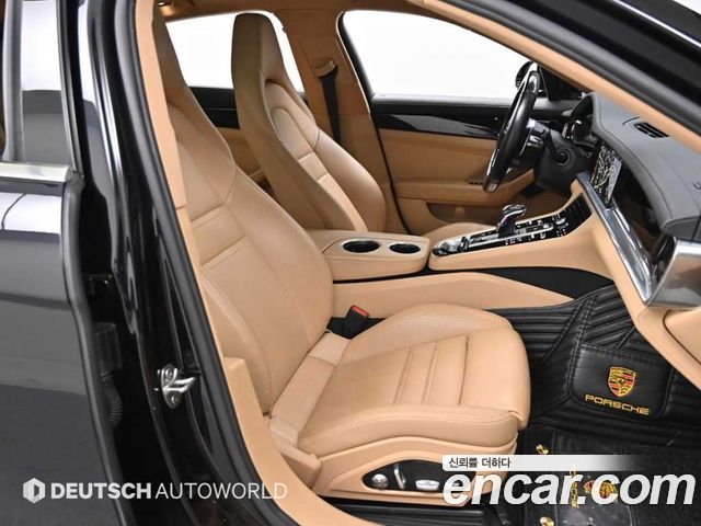 Porsche Panamera 2018 — photo 11