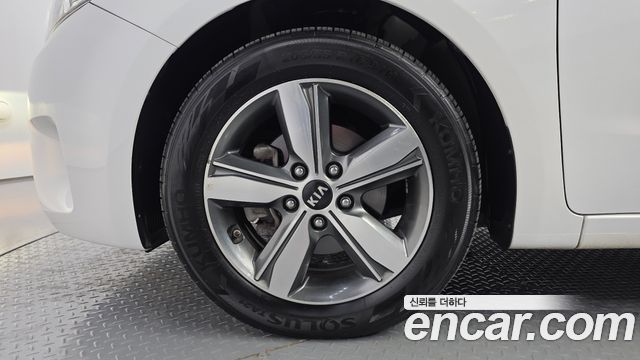 Kia K3 2018 — photo 5