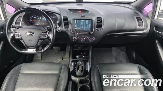 Kia K3 2018 — photo 10