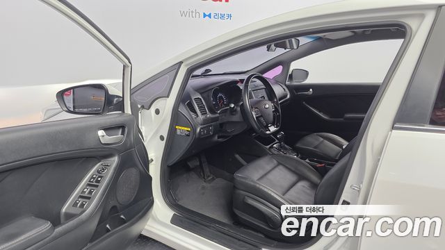 Kia K3 2018 — photo 13