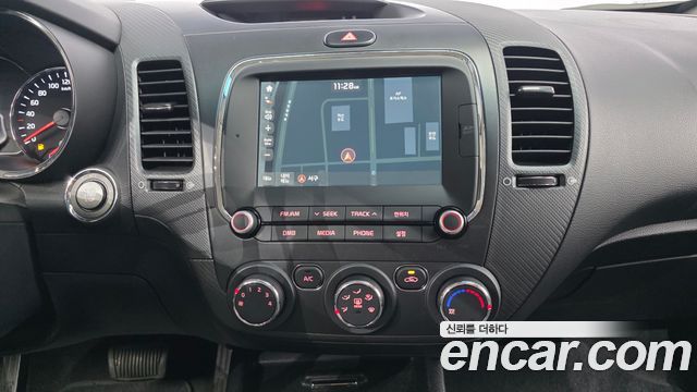 Kia K3 2018 — photo 20