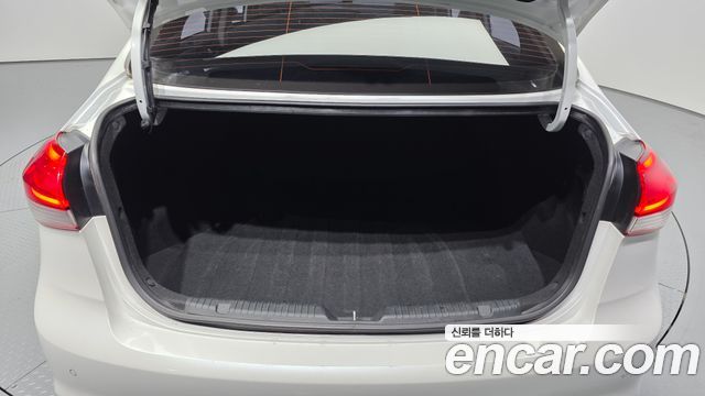 Kia K3 2018 — photo 26