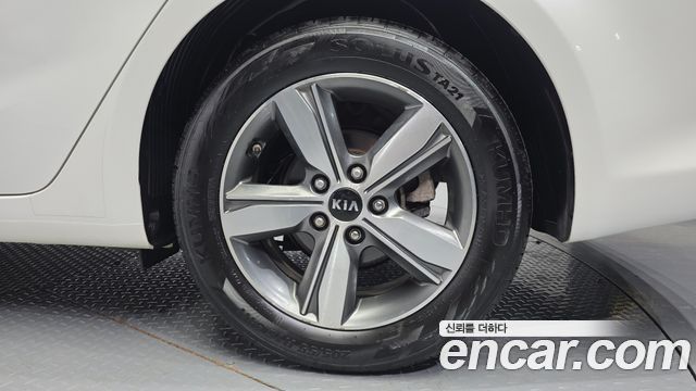 Kia K3 2018 — photo 7