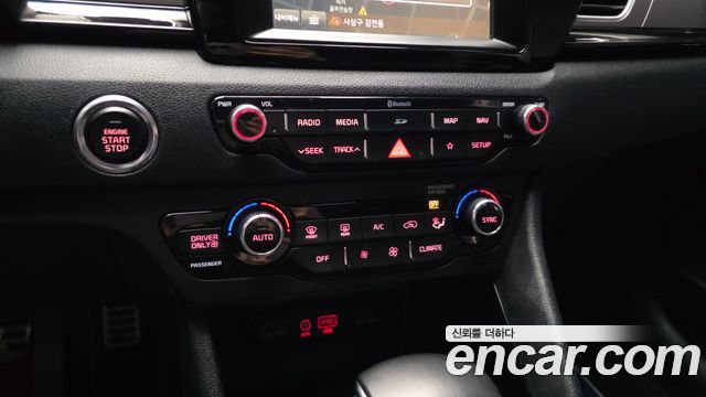 Kia Niro 2018 — photo 23