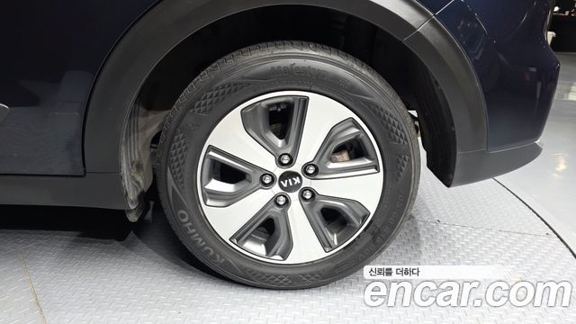 Kia Niro 2018 — photo 7