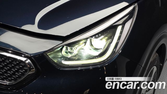Kia Niro 2018 — photo 8