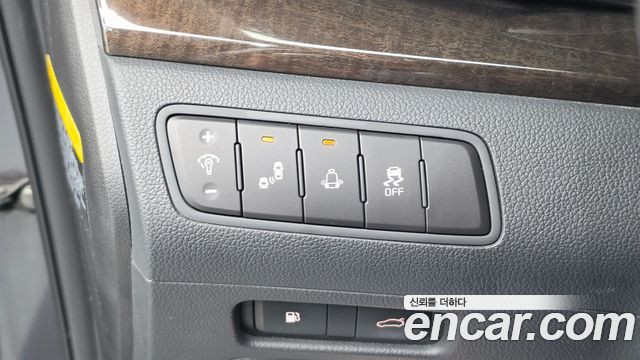 Kia K7 2013 — photo 19