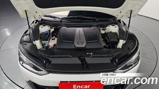 Kia EV6 2023 — photo 6