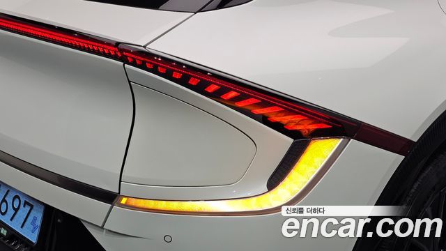Kia EV6 2023 — photo 9